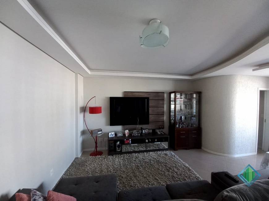 Foto 2 de Apartamento com 3 Quartos à venda, 129m² em Campinas, São José