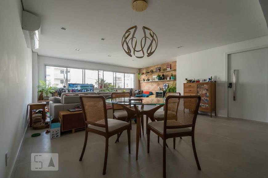 Foto 3 de Apartamento com 3 Quartos para alugar, 130m² em Campo Belo, São Paulo