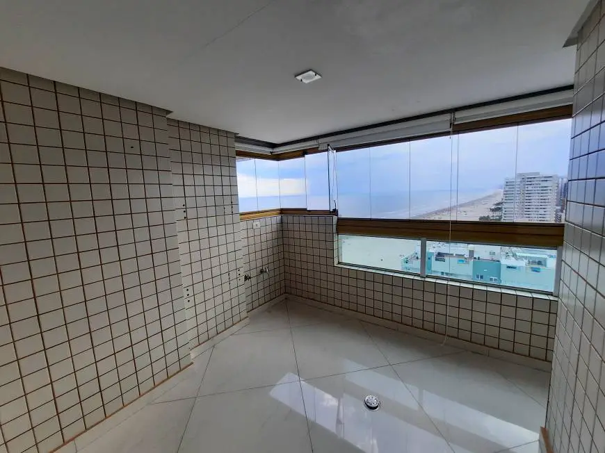 Foto 3 de Apartamento com 3 Quartos à venda, 172m² em Campo da Aviação, Praia Grande