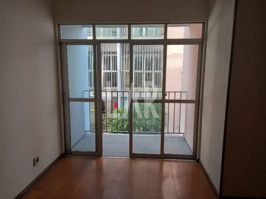 Foto 5 de Apartamento com 3 Quartos para alugar, 80m² em Carlos Prates, Belo Horizonte