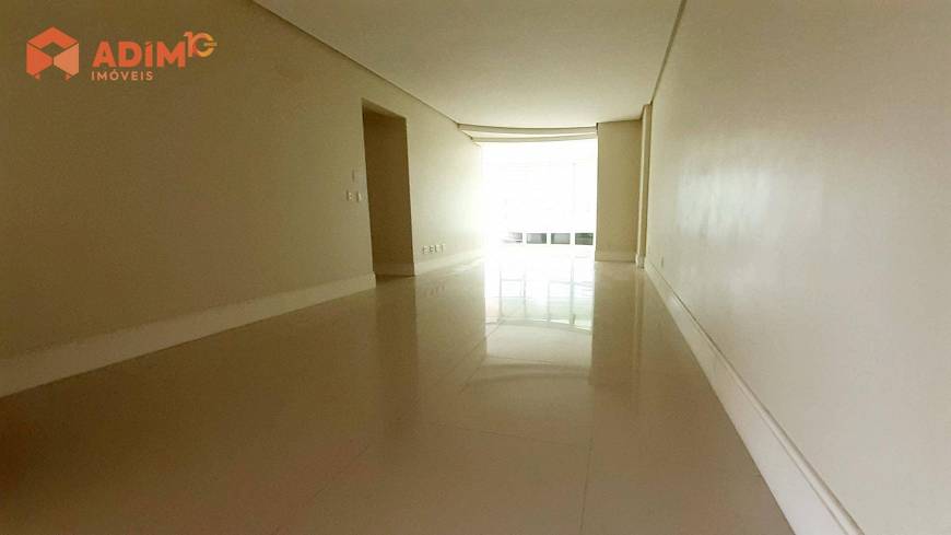 Foto 1 de Apartamento com 3 Quartos à venda, 254m² em Centro, Balneário Camboriú
