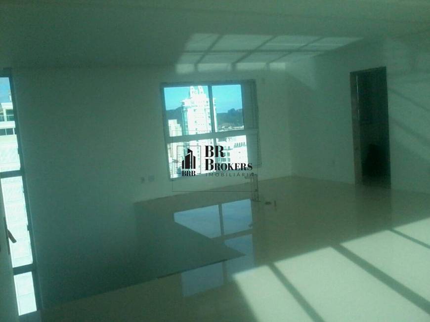 Foto 4 de Apartamento com 3 Quartos à venda, 330m² em Centro, Balneário Camboriú
