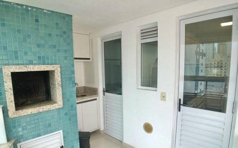 Foto 1 de Apartamento com 3 Quartos à venda, 98m² em Centro, Balneário Camboriú