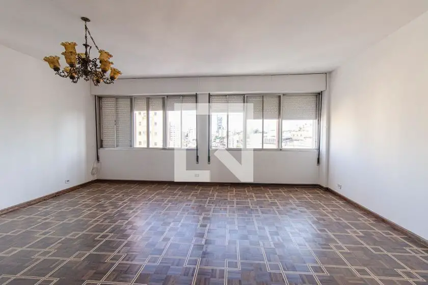 Foto 1 de Apartamento com 3 Quartos para alugar, 160m² em Centro, Curitiba