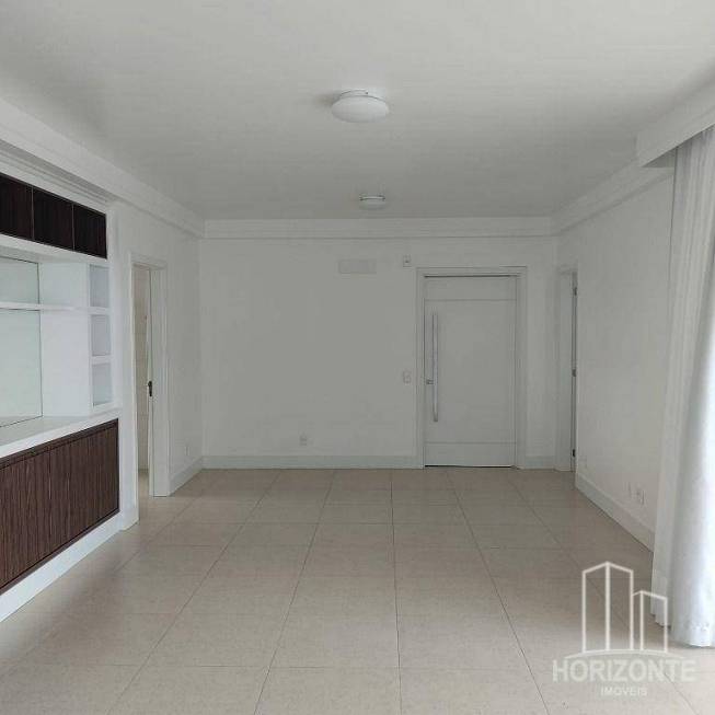 Foto 2 de Apartamento com 3 Quartos à venda, 139m² em Centro, Florianópolis