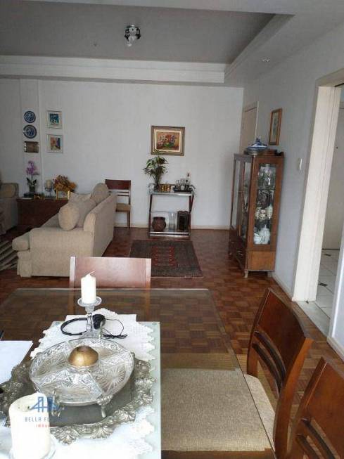 Foto 1 de Apartamento com 3 Quartos para alugar, 140m² em Centro, Florianópolis