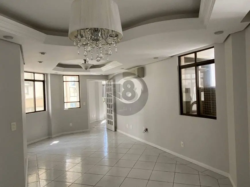 Foto 2 de Apartamento com 3 Quartos à venda, 129m² em Centro, Florianópolis