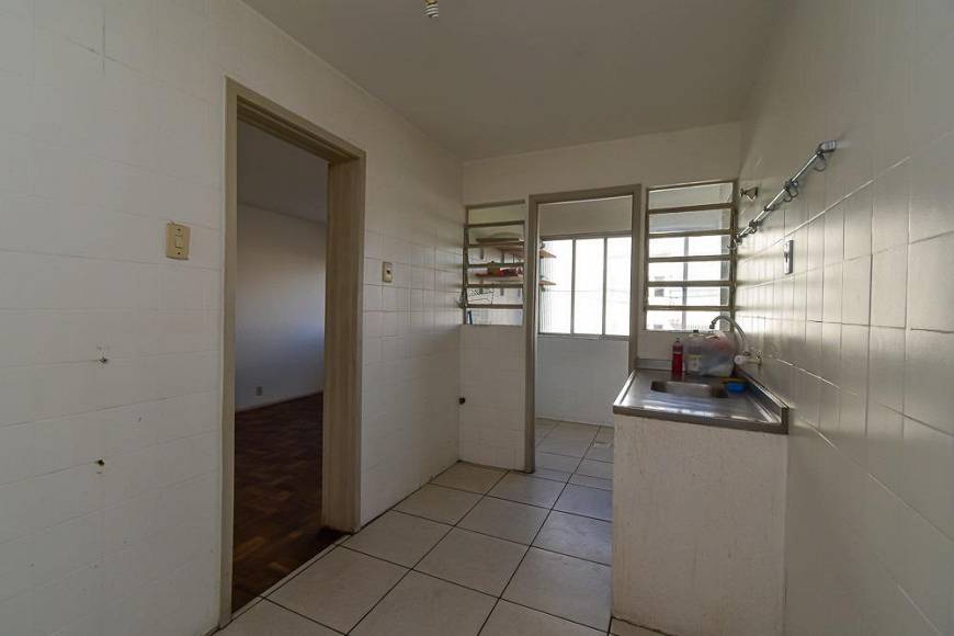 Foto 2 de Apartamento com 3 Quartos para alugar, 110m² em Centro, Pelotas