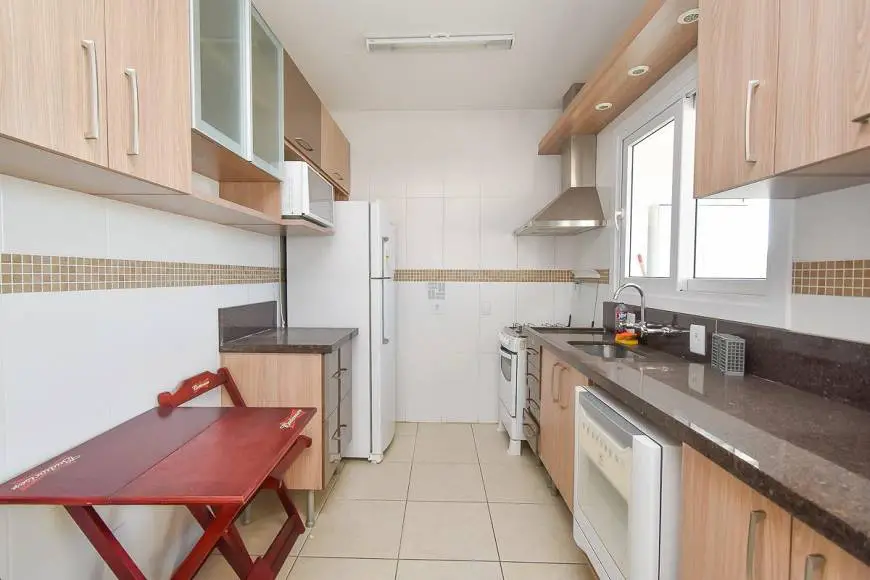 Foto 5 de Apartamento com 3 Quartos para alugar, 128m² em Centro, Pelotas