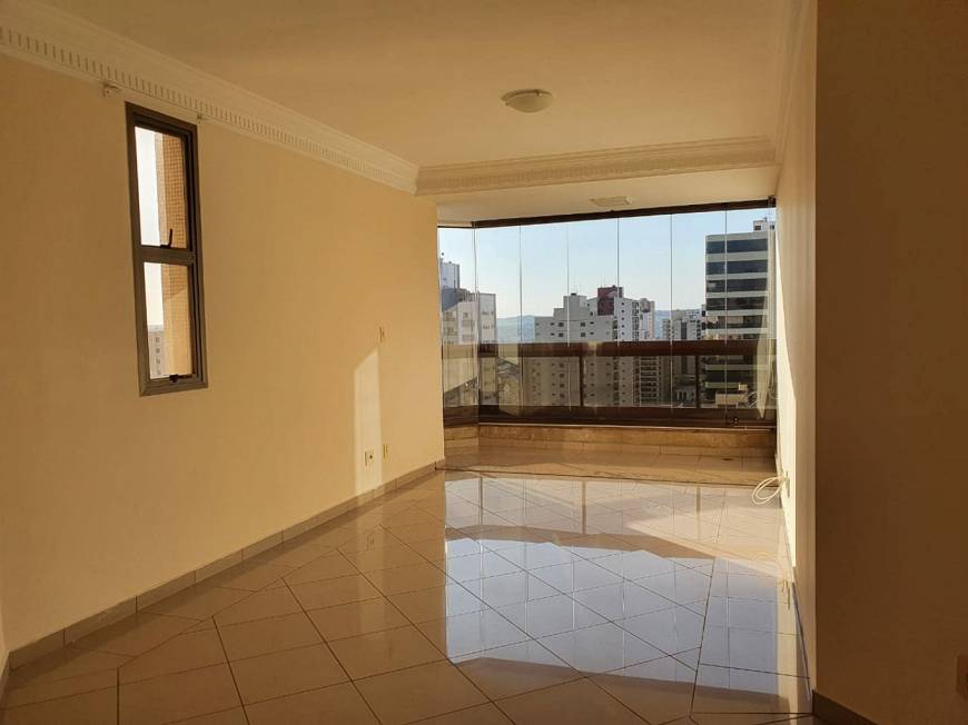 Foto 1 de Apartamento com 3 Quartos à venda, 130m² em Centro, Ribeirão Preto