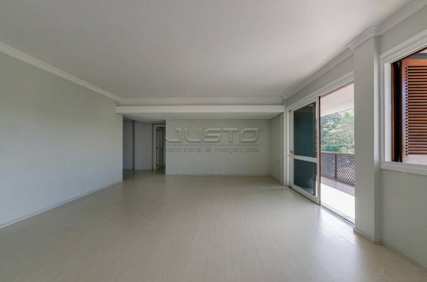 Foto 3 de Apartamento com 3 Quartos à venda, 216m² em Centro, São Leopoldo