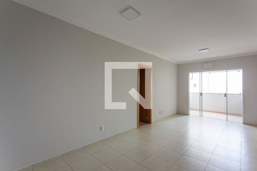 Foto 1 de Apartamento com 3 Quartos para alugar, 103m² em Centro, Uberlândia