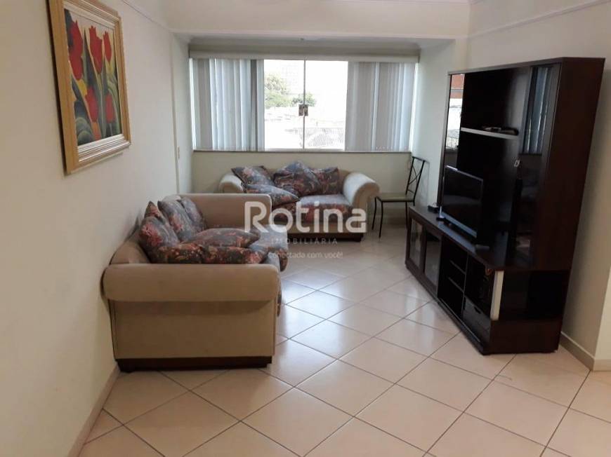 Foto 2 de Apartamento com 3 Quartos para alugar, 138m² em Centro, Uberlândia