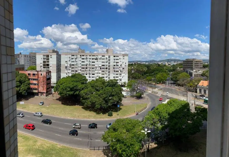 Foto 2 de Apartamento com 3 Quartos à venda, 86m² em Centro Histórico, Porto Alegre