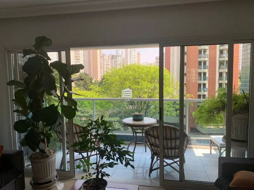 Foto 1 de Apartamento com 3 Quartos à venda, 154m² em Chácara Klabin, São Paulo