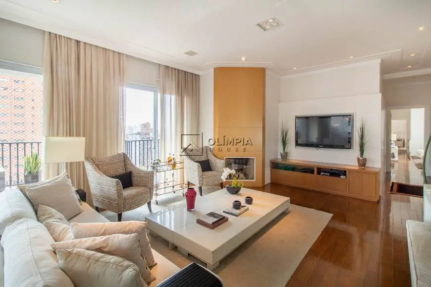 Foto 2 de Apartamento com 3 Quartos à venda, 326m² em Chácara Klabin, São Paulo