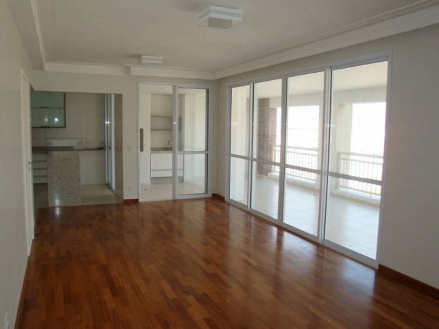 Foto 2 de Apartamento com 3 Quartos para alugar, 159m² em Consolação, São Paulo