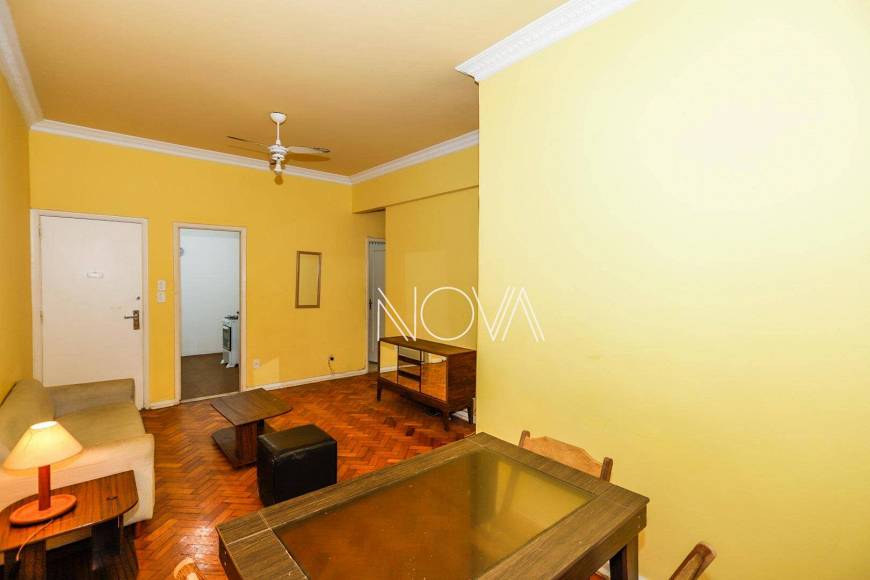 Foto 2 de Apartamento com 3 Quartos à venda, 79m² em Copacabana, Rio de Janeiro