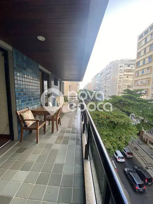 Foto 4 de Apartamento com 3 Quartos à venda, 94m² em Copacabana, Rio de Janeiro