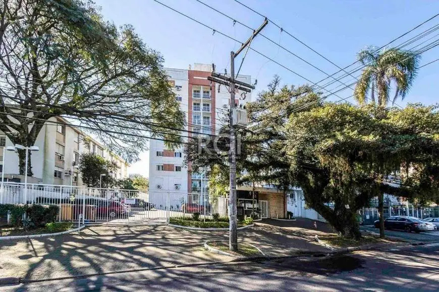 Foto 2 de Apartamento com 3 Quartos à venda, 63m² em Cristal, Porto Alegre