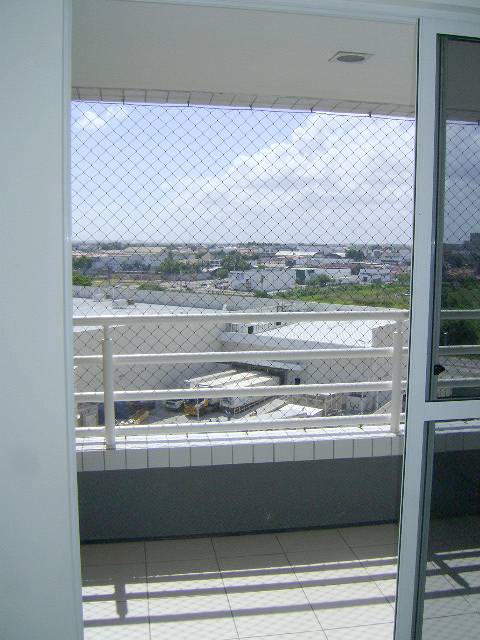 Foto 3 de Apartamento com 3 Quartos para alugar, 68m² em Engenheiro Luciano Cavalcante, Fortaleza