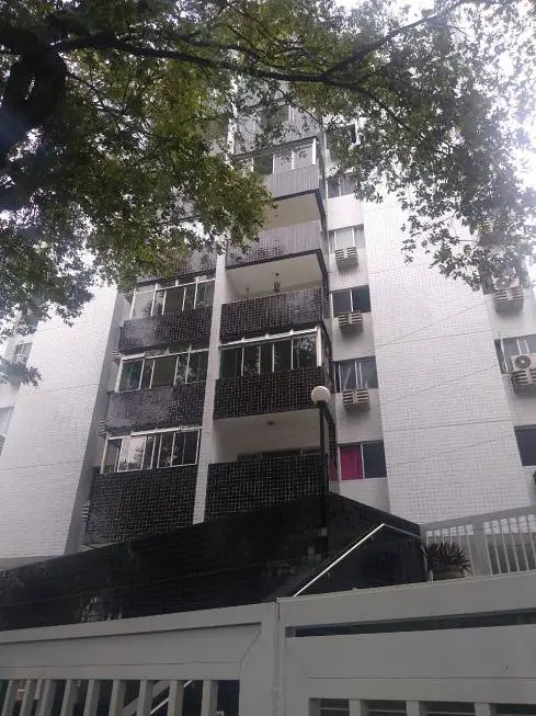 Foto 1 de Apartamento com 3 Quartos para alugar, 115m² em Espinheiro, Recife