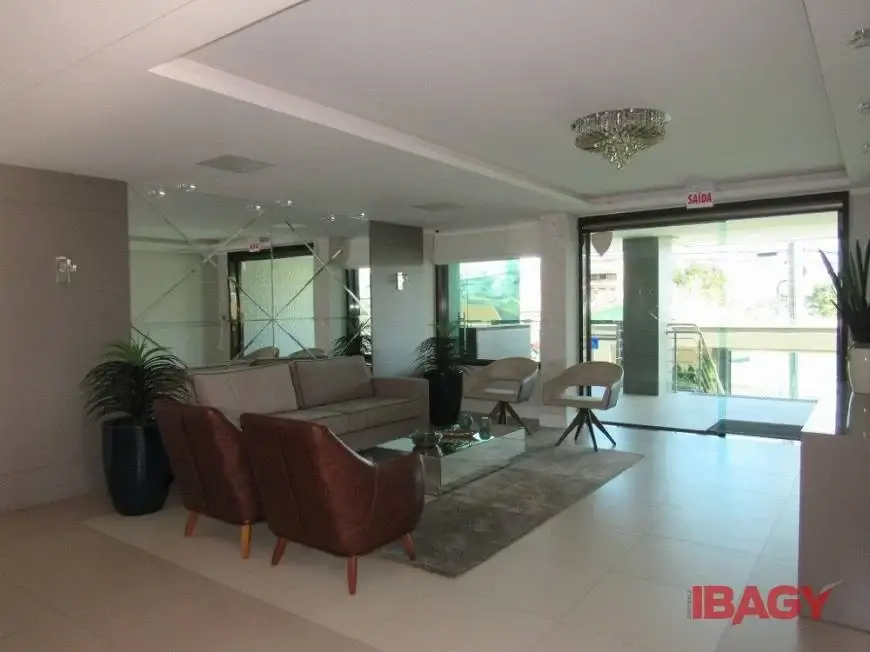 Foto 3 de Apartamento com 3 Quartos para alugar, 107m² em Estreito, Florianópolis