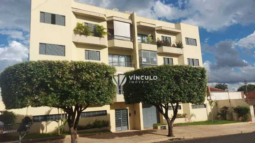Foto 1 de Apartamento com 3 Quartos à venda, 98m² em Fabrício, Uberaba
