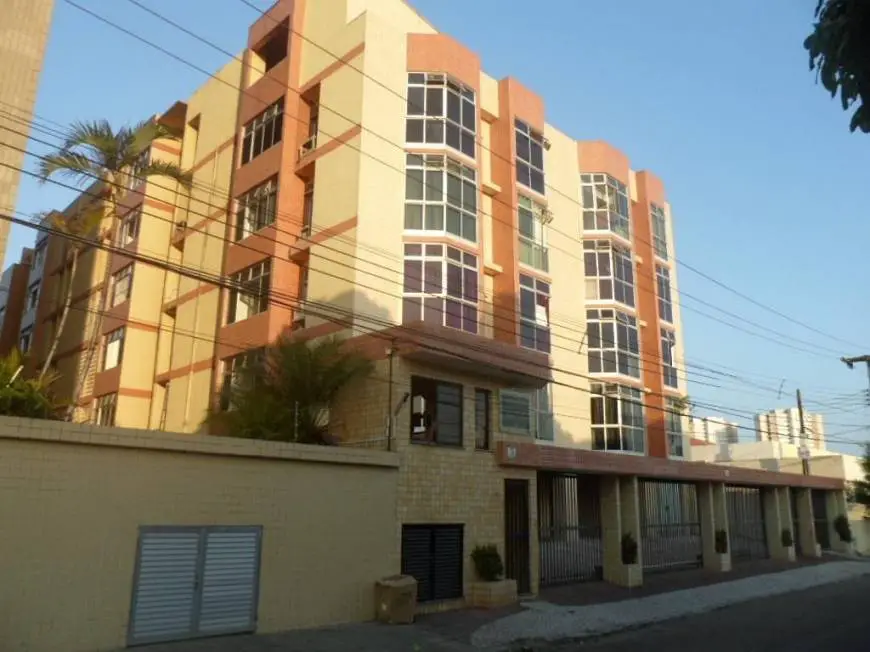 Foto 1 de Apartamento com 3 Quartos à venda, 100m² em Fátima, Fortaleza