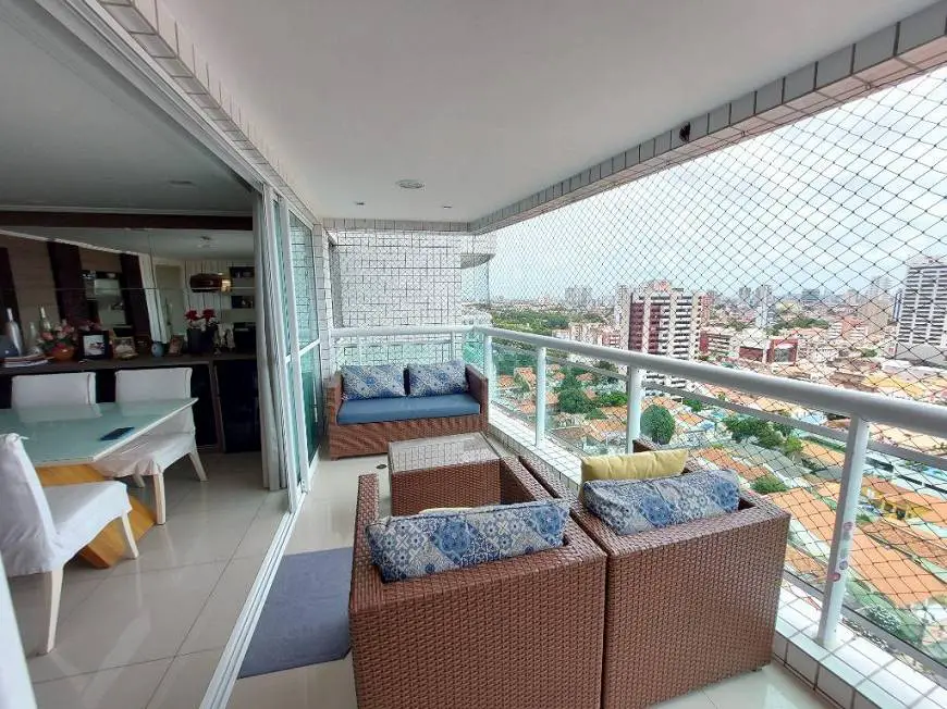 Foto 2 de Apartamento com 3 Quartos à venda, 115m² em Fátima, Fortaleza