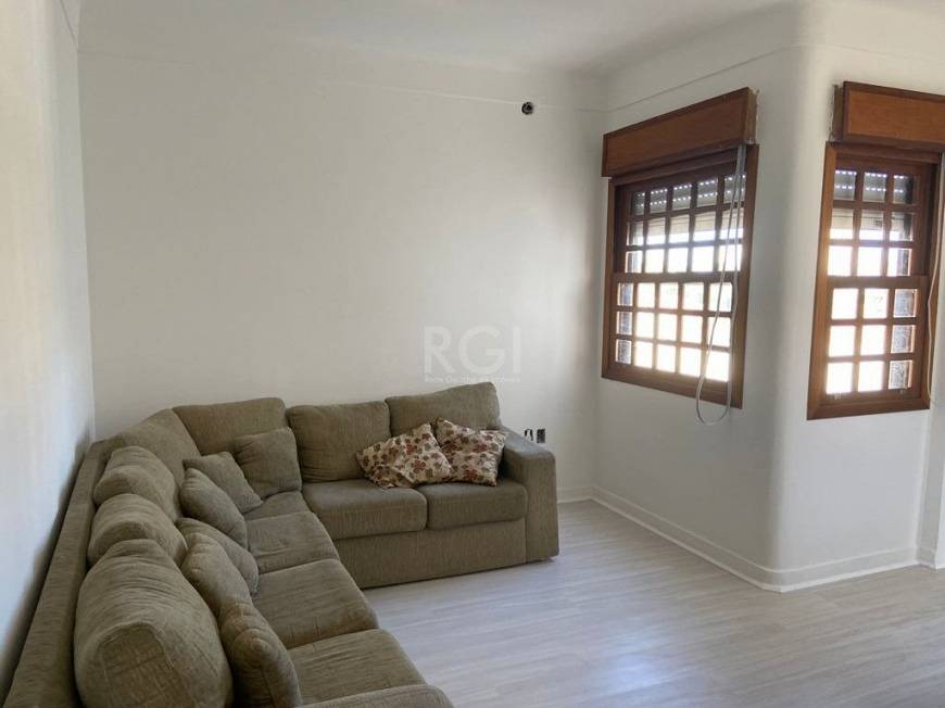 Foto 1 de Apartamento com 3 Quartos à venda, 63m² em Floresta, Porto Alegre