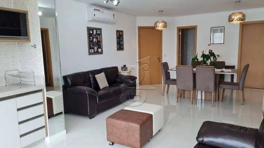 Foto 4 de Apartamento com 3 Quartos à venda, 110m² em Gleba Palhano, Londrina