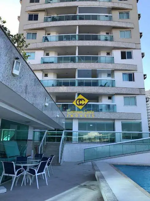 Foto 2 de Apartamento com 3 Quartos para venda ou aluguel, 130m² em Glória, Macaé