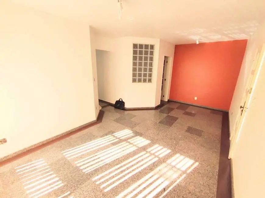 Foto 3 de Apartamento com 3 Quartos à venda, 77m² em Glória, Macaé