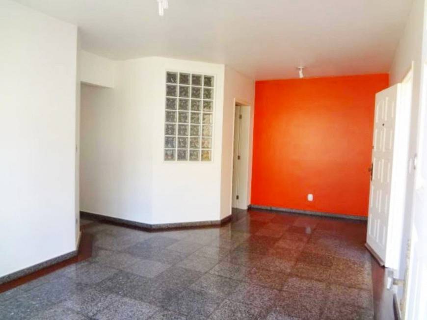 Foto 4 de Apartamento com 3 Quartos à venda, 77m² em Glória, Macaé