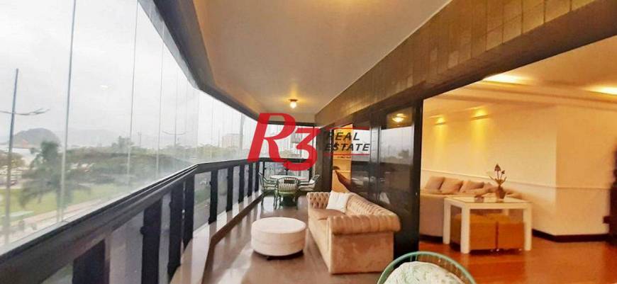 Foto 1 de Apartamento com 3 Quartos para venda ou aluguel, 252m² em Gonzaga, Santos
