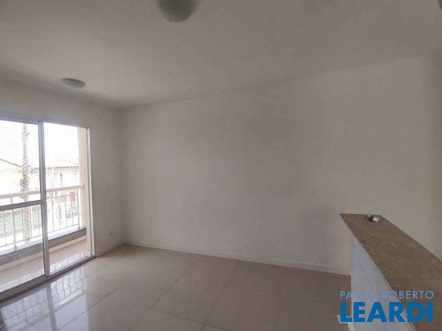 Foto 3 de Apartamento com 3 Quartos para venda ou aluguel, 58m² em Graca, Cotia