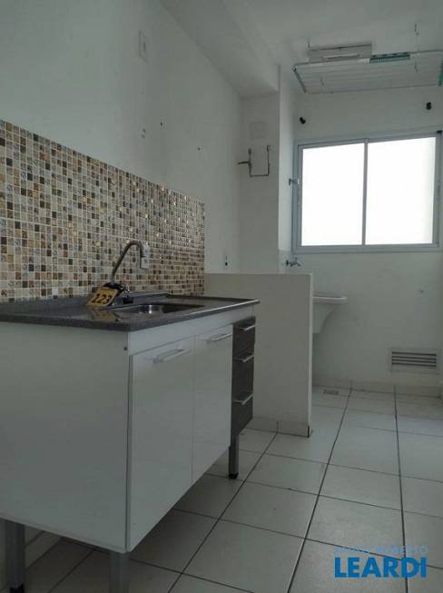 Foto 4 de Apartamento com 3 Quartos para venda ou aluguel, 58m² em Graca, Cotia