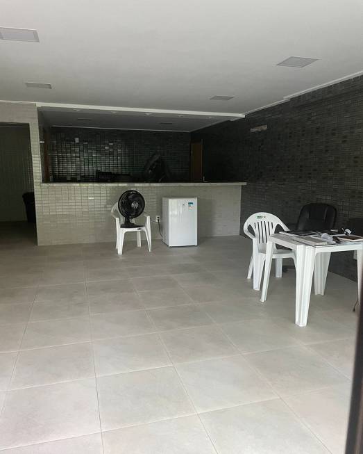 Foto 4 de Apartamento com 3 Quartos para alugar, 80m² em Graças, Recife