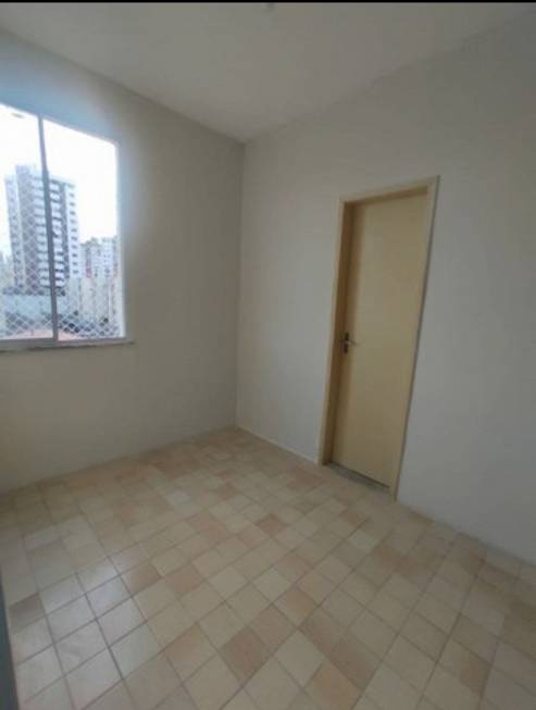 Foto 4 de Apartamento com 3 Quartos à venda, 80m² em Grageru, Aracaju