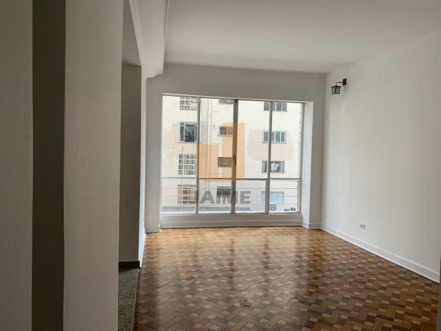Foto 3 de Apartamento com 3 Quartos para alugar, 150m² em Higienópolis, São Paulo
