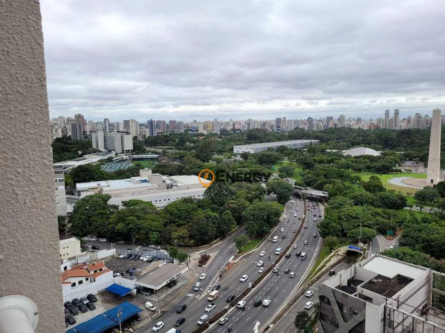 Foto 3 de Apartamento com 3 Quartos à venda, 367m² em Ibirapuera, São Paulo