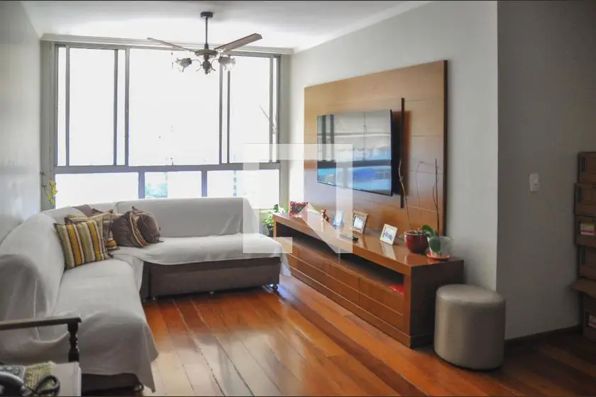 Foto 2 de Apartamento com 3 Quartos para alugar, 110m² em Icaraí, Niterói