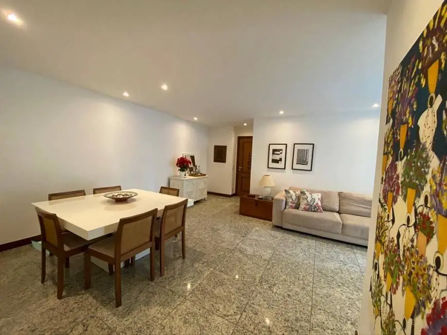 Foto 2 de Apartamento com 3 Quartos à venda, 116m² em Icaraí, Niterói