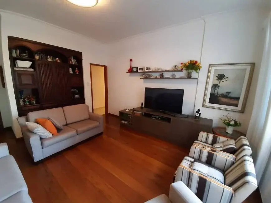 Foto 3 de Apartamento com 3 Quartos à venda, 140m² em Icaraí, Niterói