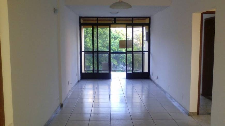 Foto 2 de Apartamento com 3 Quartos à venda, 95m² em Imbetiba, Macaé