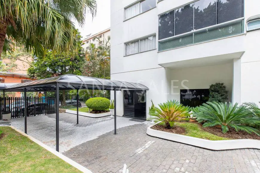 Foto 3 de Apartamento com 3 Quartos à venda, 260m² em Indianópolis, São Paulo
