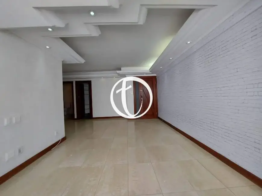 Foto 2 de Apartamento com 3 Quartos para alugar, 106m² em Itaigara, Salvador
