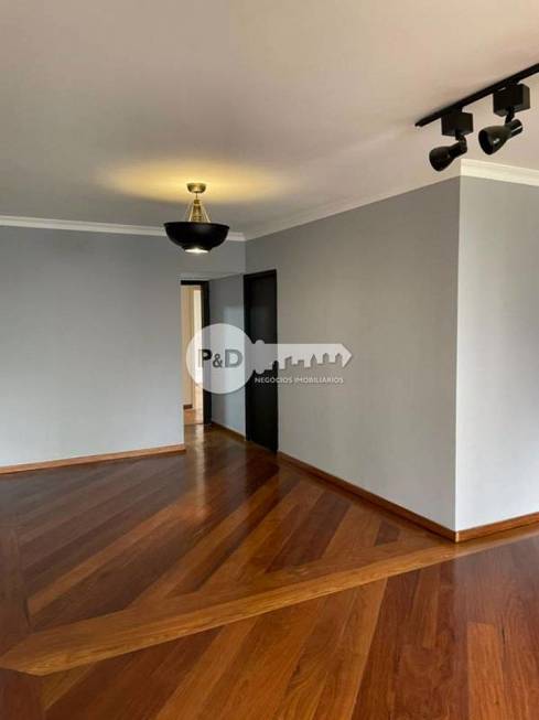 Foto 4 de Apartamento com 3 Quartos para alugar, 130m² em Itaim Bibi, São Paulo