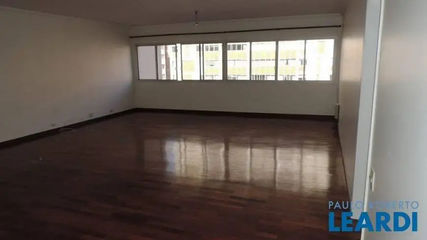 Foto 1 de Apartamento com 3 Quartos para alugar, 167m² em Itaim Bibi, São Paulo
